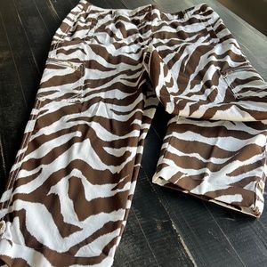 Chico’s cropped print pants